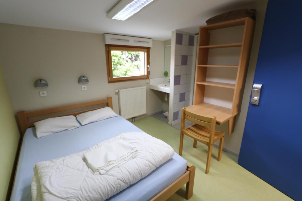 Auberge De Jeunesse Hi Pontarlier Exteriör bild