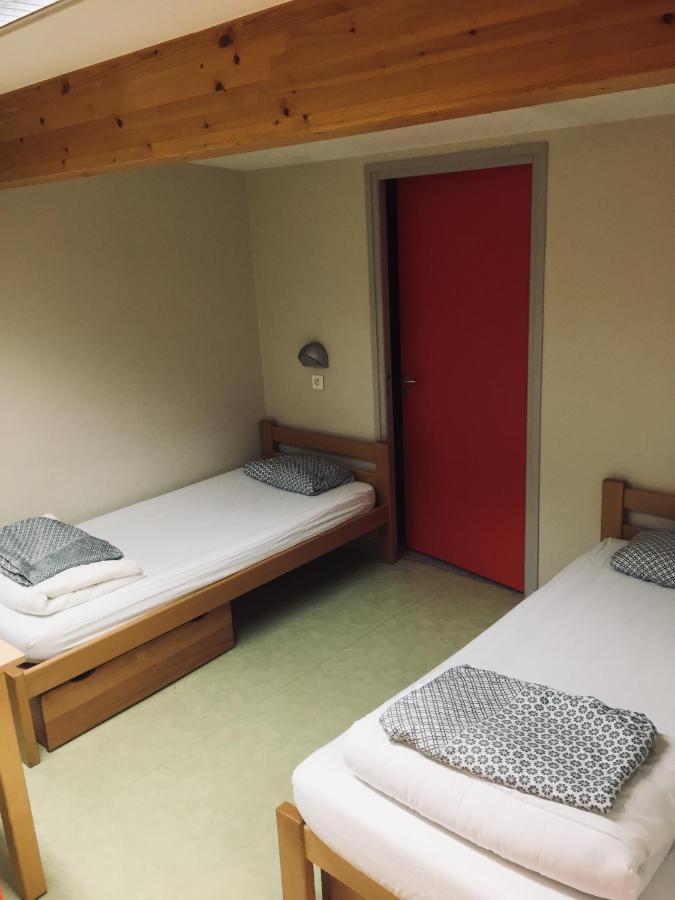 Auberge De Jeunesse Hi Pontarlier Exteriör bild