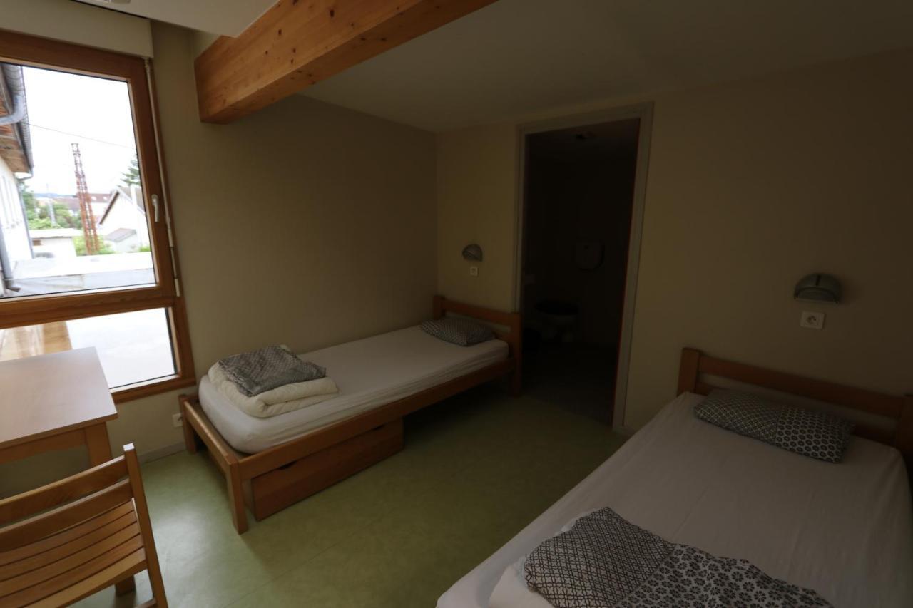 Auberge De Jeunesse Hi Pontarlier Exteriör bild