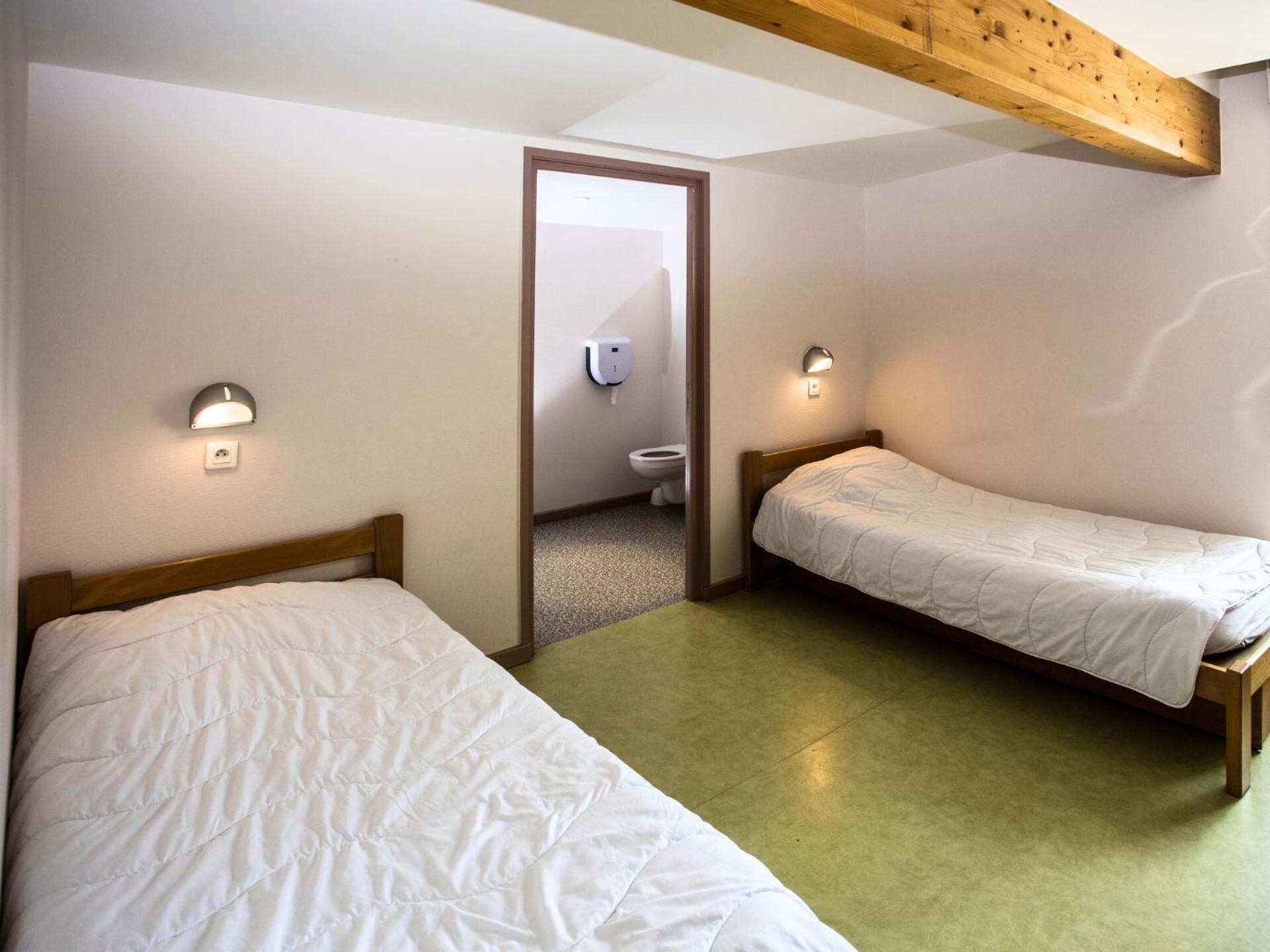 Auberge De Jeunesse Hi Pontarlier Exteriör bild